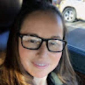 Meet your Posher, Mirna